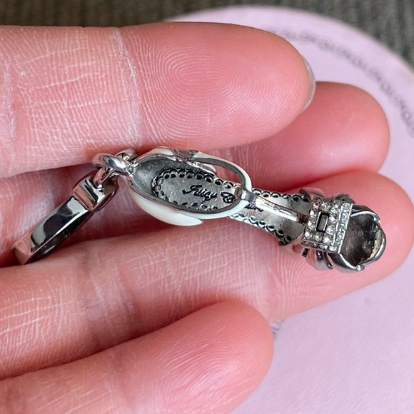 Retired Juicy Couture High Heel Peep Toe Shoe White Enamel Charm Bracelet EUC - Picture 4 of 9